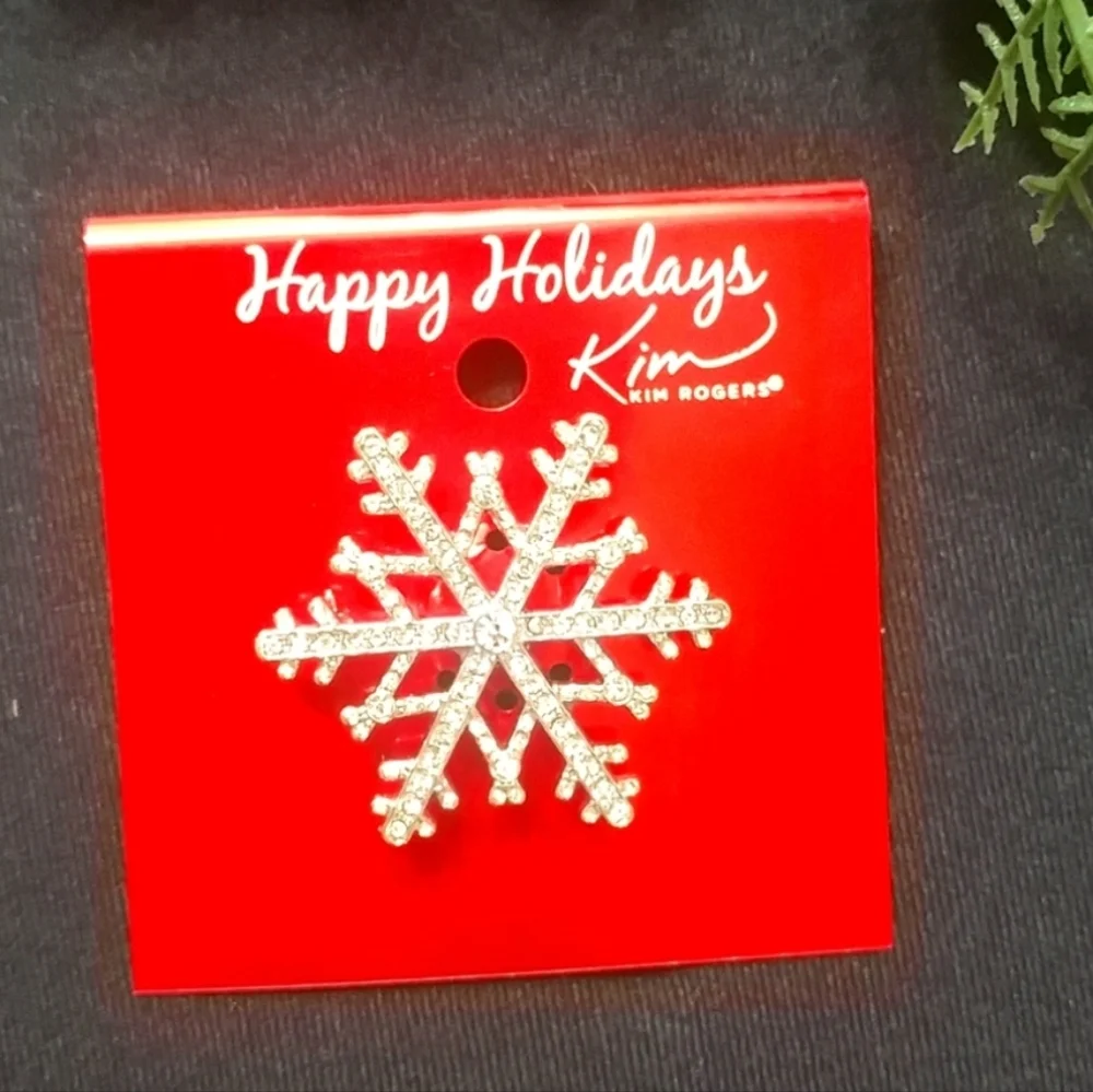 KIM ROGERS Snowflake Sparkly Brooch Pin NEW!